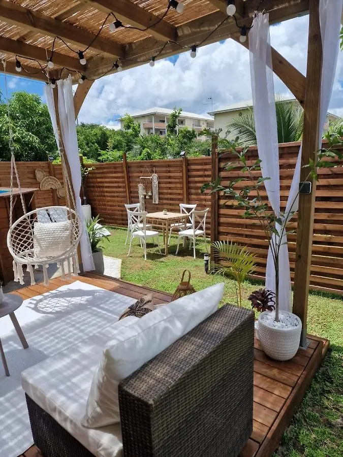 Ferienwohnung Appt Privatif Avec Piscine Au Roseau Des Indes Les Trois-Ilets